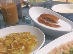 -凤凰园烤鸭店·唐山菜·传承花椒肉(老唐丰路店)