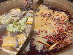 -沸炉重庆老火锅(军事博物馆店)