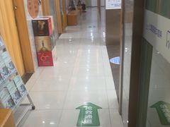 -上海仁爱医院口腔科 · 种植