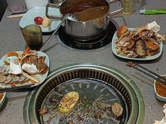 -金滏山烤肉·海鲜·火锅自助餐厅(襄阳万达店)