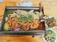 -宏兴烤鱼山庄(宣恩总店)