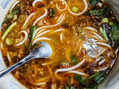 焖肉米线-云上千禾(水上店)
