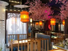 -荷塘秋月·本帮江浙菜(国权路店)