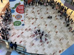-宝龙城(杭州滨江店)