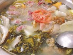 -泸州酸菜豆花火锅川师店