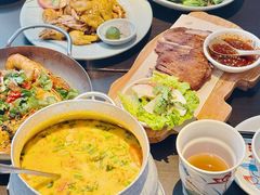 -大头虾越式风味餐厅(光明广场店)