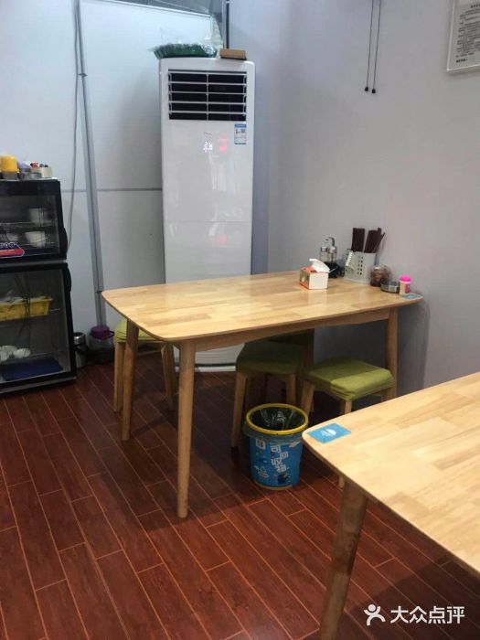 许鲜包子铺图片