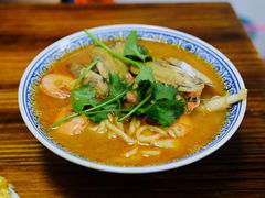 -亚忠小吃店(曾厝垵店)