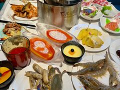 -领鲜活海鲜榴莲自助火锅(东门店)
