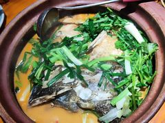 -九道菜有鸡鱼头(石鼓路店)