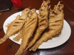 炸偏口鱼-方城小吃店