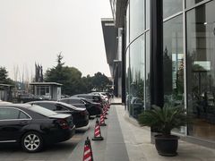 -奔驰上海利星(七宝店)