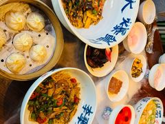 -李犟大爆鳝面·手工蟹黄包(湖滨西湖店)