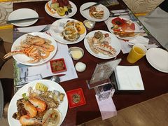 -荣誉国际酒店-云顶旋转餐厅