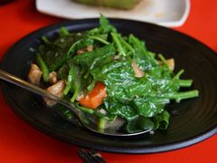 -大树下海鲜饭店