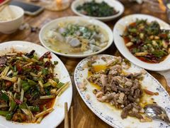 -九九牛肉馆(南山路店)