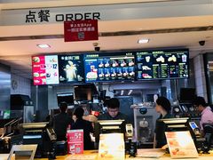 -麦当劳(海岸城店)