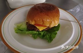 Strawberry Peanut Butter Cheese Beef Burger