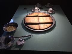 -鱼窝棚柴火铁锅炖(富山屯店)