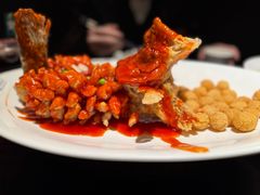 -吴越荣记苏州菜·松鼠桂鱼100%活鱼现做(月光码头店)