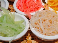 -包整·丝娃娃(甲秀楼景观店)