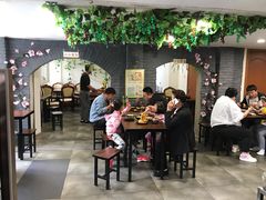 大堂-欧阳家吊炉饼(九纬路店)
