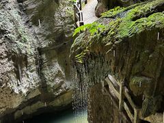 -龙水峡地缝景区
