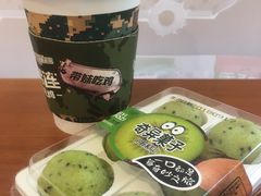 -全家便利店(宜山路站店)