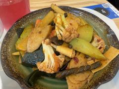 -轻蔬不用等·素食(江苏路店)