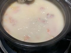 -大匠工房古船木艺术餐厅·猪肚鸡专门店(长白仙岛店)