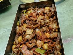 -老东镇啤酒屋海鲜加工·蒸汽海鲜·海鲜烧烤(台东店)