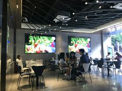 大堂-野萃山·潮汕厚果汁(十亩地店)