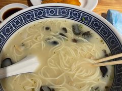 -沪西老弄堂面馆(定西路店)