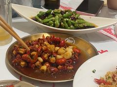 -肥肥虾庄·金牌油焖大虾(汉口城市广场店)