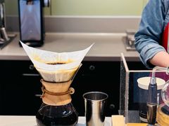 -星巴克臻选(上海中环广场2F店)