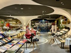 -钟书阁(珍园店)