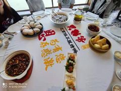 -贝勒爷·酥不腻烤鸭