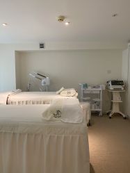 -JNK皮肤管理中心