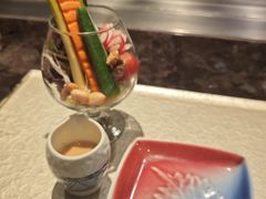 多彩色拉-Ginza Onodera铁板烧(外滩十八号店)