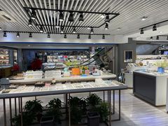 -宏宇眼镜蔡司依视路折扣店(兆佳眼镜城店)