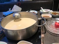 -捞王锅物料理(上海世茂广场店)