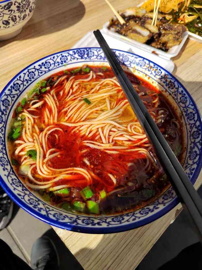 清真德海牛肉面(何家村店)-"今天被两个好朋友去拉去吃德海牛肉拉面