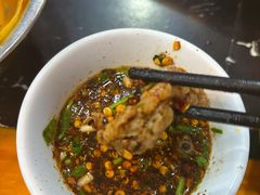 -黄利砖万峰林布依特色酸笋牛肉馆