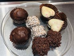 -VENCHI 闻绮(上海佛罗伦萨小镇店)