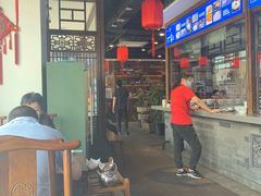 大堂-亿诣蝎府炸酱面羊蝎子火锅(酷车小镇店)