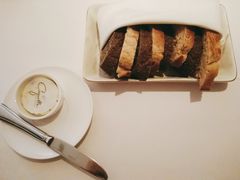 餐前面包-壳里西餐厅Coquille Seafood Bistro(蒙自路店)