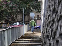 -香港大学
