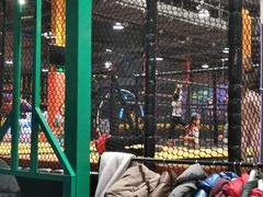 -Tenker Club弹刻极限主题公园 · 蹦床 · 团建 · 生日派对(大关店)