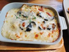 -蜜桃餐厅·伴山(湖滨商业街店)