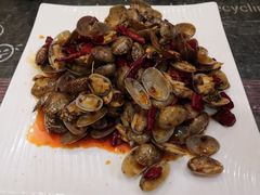 -扒虾小妹儿麻辣海鲜(宏图街店)